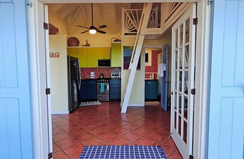 Bordeaux Mountain House | Tropical Tree House, Tropical Tree House St. John