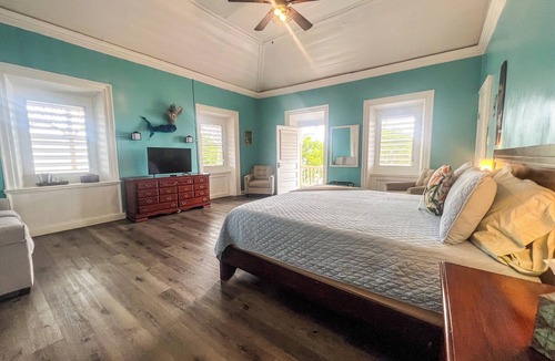Frederiksted Southeast Hotel | VERY Spacious 3rd floor unit with gorgeous ocean view and wrap around porch