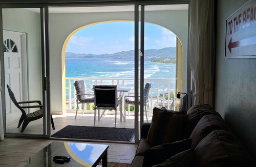 Estate East Street Condo | View of Paradise at the newly renovated condo