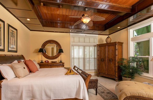 Great Cruz Bay Villa | Villa Alondras: Beach Front! Large Pool and Spa! Island Luxury!
