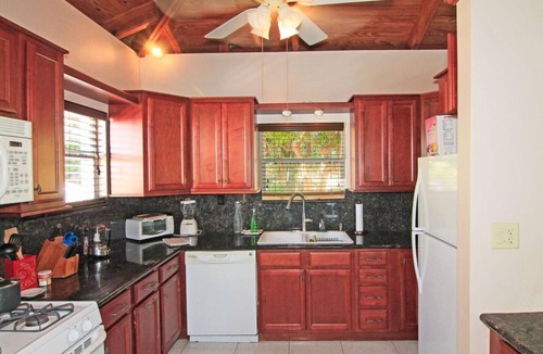 Estate Peterborg Villa | Villa Eau Claire - Magens Bay Affordable Beachfront Villa