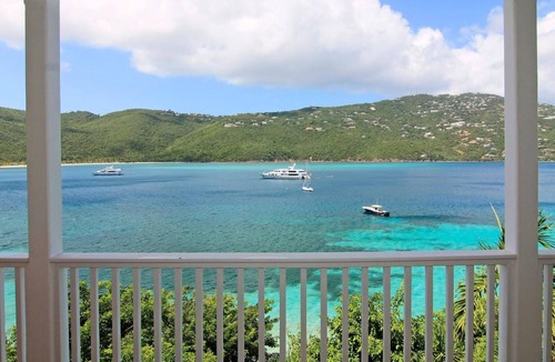Estate Peterborg Villa | Villa Eau Claire - Magens Bay Affordable Beachfront Villa