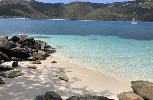 Estate Peterborg Villa | Villa Eau Claire - Magens Bay Affordable Beachfront Villa