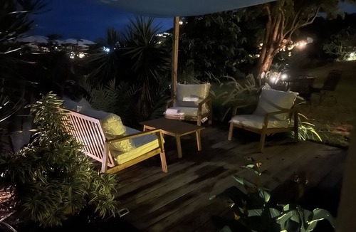 Estate Parcel of Gift and Regenback Apartment | Villa Isabelle-1 bedroom “jewel” on the pond at Chocolate Hole, kayak to bay…