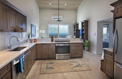 Mafolie House | Villa Luna | Stunning 3-Bedroom Getaway Overlooking the Harbor