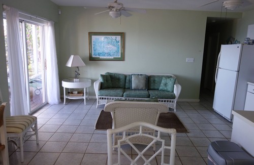 David Point Villa | Villa Stone's Throw - A Quiet Escape
