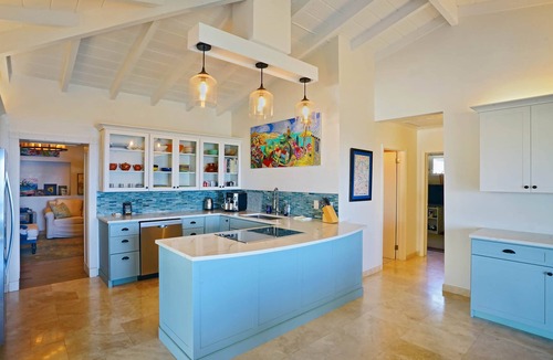 Estate Lerkenlund House | Villa Zion - Close To Hull Bay, Magens Bay, and Fish Bar!