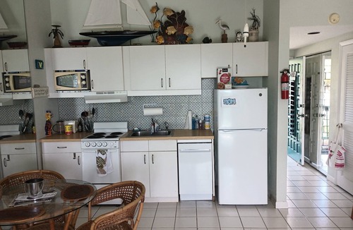 Estate Golden Rock Condo | Virgin Islands Beachfront