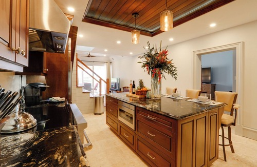 Nazareth Condo | Walk to Beach: St Thomas Condo w/Balconies