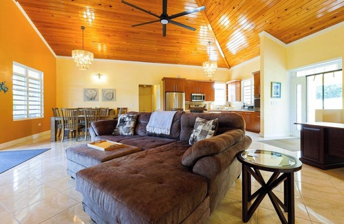 Estate Golden Rock House | Welcome to Paradise Palms in beautiful Christiansted, St. Croix!
