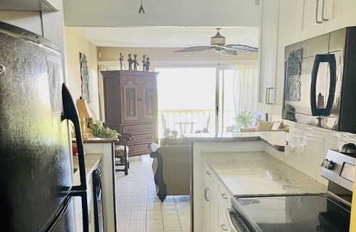 Estate Salt River Condo | Welcome to Turtle's Nest of Gentle Winds Condominiums! 2 bedrooms, 2 baths! Pool and beach access!