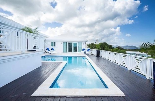 Testman House | White House book your winter and Spring dates now!