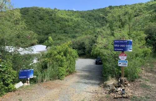 Grapetree Villa | Whole House AC Hidden Valley Villa 3 bedroom 3 bath. Ocean views & private pool