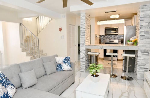 Orange Grove Condo | Wonderful 2-bedroom condo with AC in Christiansted