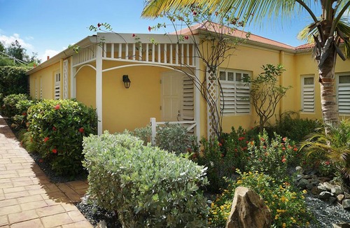 Slob Villa | Your very own private pool w/this villa!