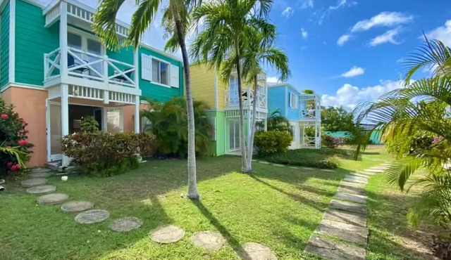 Cozy Cabana: Romantic Gem - Close to Beaches, Restaurants, Golf, Tennis & More! in Christiansted