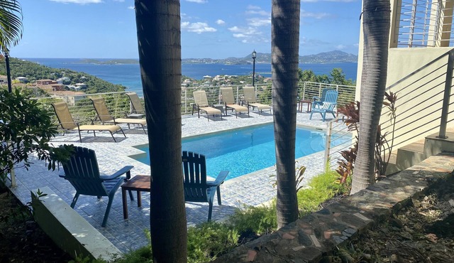 DISCOUNTED rate thru 10/31 Villa Amerigo LUXURY 2 King BR Villa with Generator in Cruz Bay