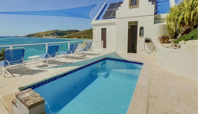 Escape to paradise at Bluewater Luxe Villa!