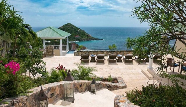 Maria Bluff Main | Ocean Views & Pool | by BookVI in Cruz Bay