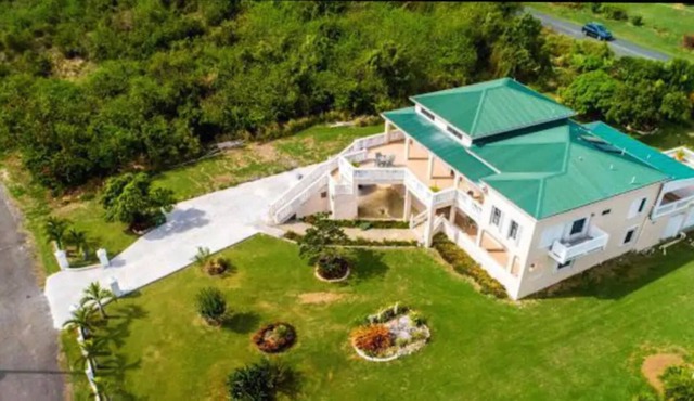 Perfect Family Island Escape w/ 3 BR 3 BTH in Christiansted