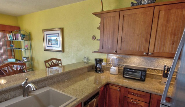 ★Spectacular Water View-Private Wrap-Around Balcony-3 Pools-2 Restaurants ☼ in St. Thomas