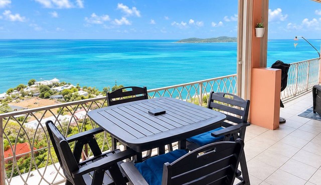 The Lookout-New Booking Discount-Caribbean views, pool, generator. in Christiansted