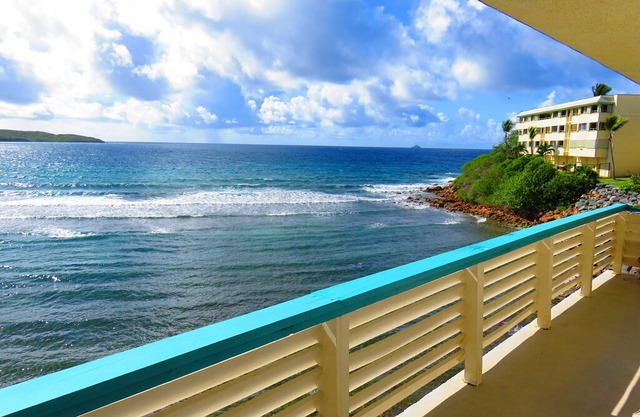 Come to Paradise in Bolongo Bay, St Thomas