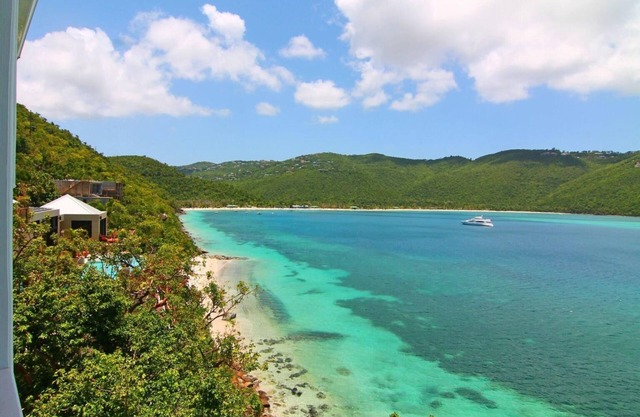 Villa Eau Claire Magens Bay 