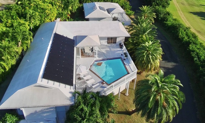 Estate Annas Hope House | 3 Bedroom house in Estate Shoys near golf, beach, tennis and Buccaneer resort