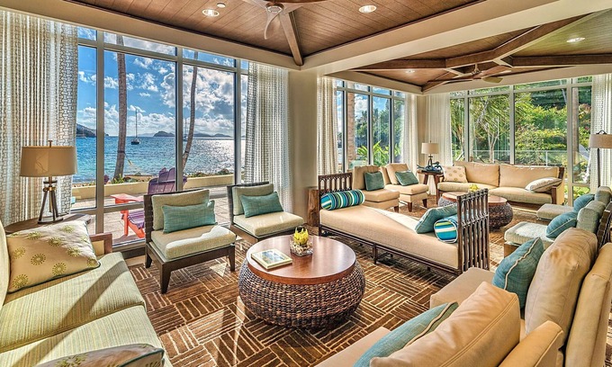 Frydendal Condo | Carribean Gem, Swim up bar, restaurants, shopping