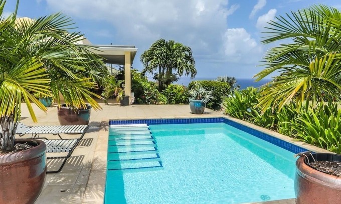Estate Salt River House | Charming 4-bedroom house with AC, fitness room in fabulous Christiansted