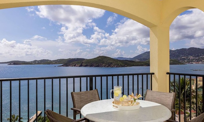 Estate Bakkero Resort | π
π’π§ππ’π§π πππ’π₯π’ Beachfront Dream Getaway @Frenchman's Cove Resort, 3BR