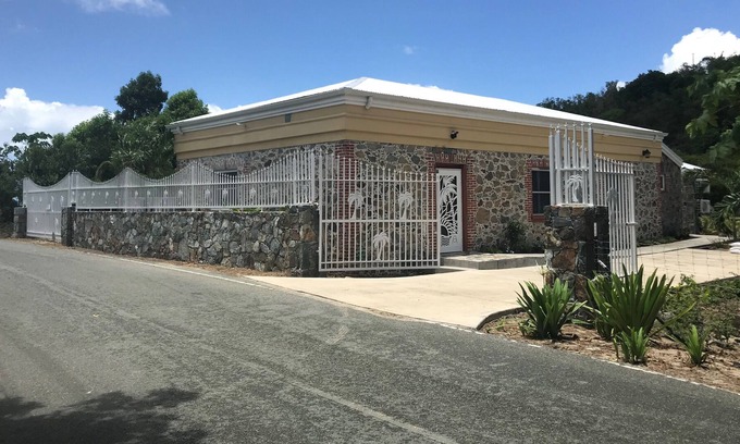 Maho Bay Quarter House | Maho Bay Beach Villa