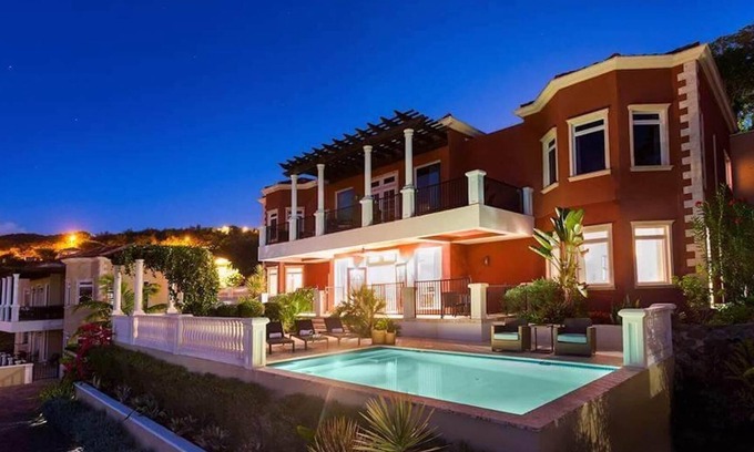 Estate Enighed Villa | Papaya Private Pool and Tesla Backup!