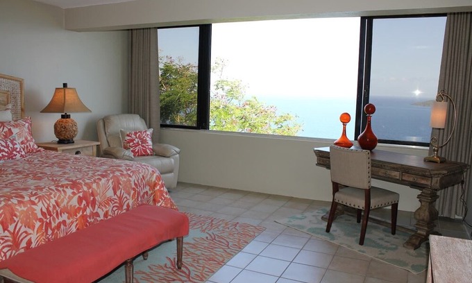Estate Lovenlund Condo | Paradise Palms 1-Bedroom Condo w/ Pool & Panoramic Ocean Views
