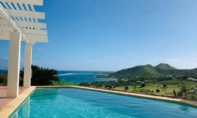 Cotton Valley House | Private 4 bedroom, 3.5 bath estate on 2 acres with private, gated entrance.