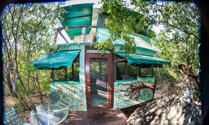 Estate Western Water Island Resort | Private room ∙ 2 guests