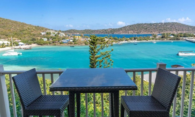 Frydendal Condo | Romantic Getaway! Book Now! Amazing Views & Perfect for 2! Close to Pools