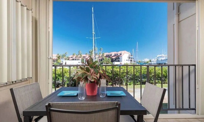 Cabes Point Condo | Stunning Beach Condo with Balcony- King Bed