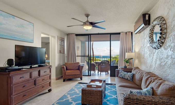 Red Hook Apartment | Sunny Summer Special- 1BR Sleeps 4/Sapphire H/S WIFI/No Excess Owner Fees