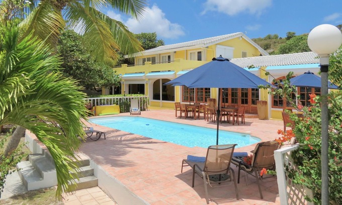 Cotton Valley Shores House | The Beach House** 6bed/5.5 bath Beachfront Villa