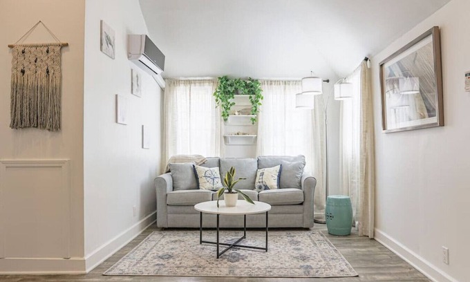 Estate East Street Apartment | The Mary Read - A Pirate’s Serenity