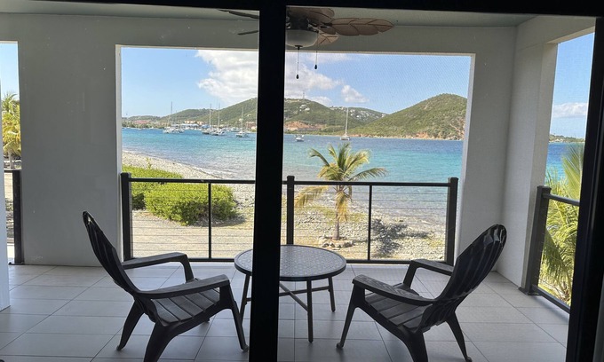 Nazareth Condo | The TipSea Turtle at Cabrita by the Sea - a romantic oceanfront condo