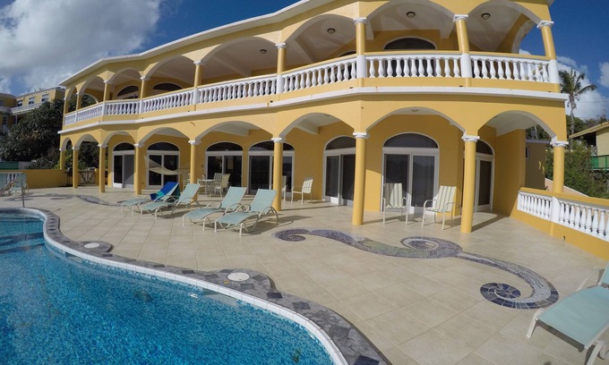 Tropaco Point Villa | Villa Magens