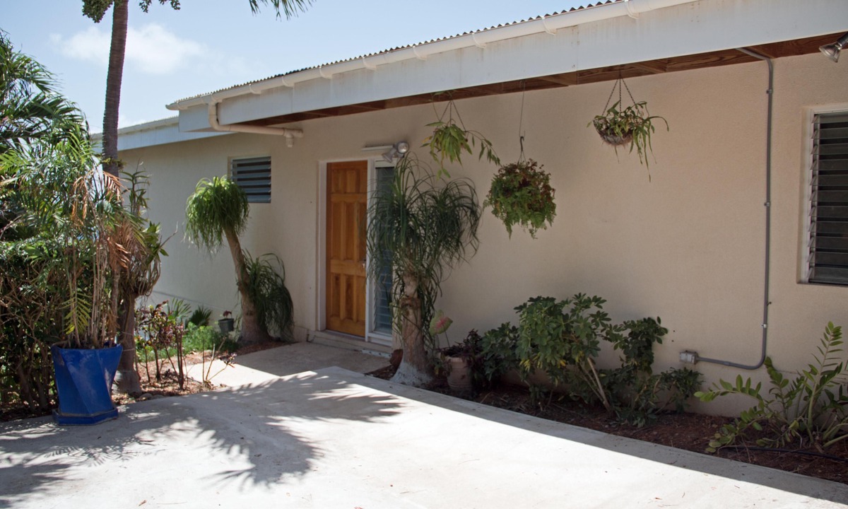 Estate Chocolate Hole and Great Cruz Bay Villa | Spacious 2/Bed, 2/Ba, Pool, A/C Bedrooms, Screened Porch, Wi-Fi
