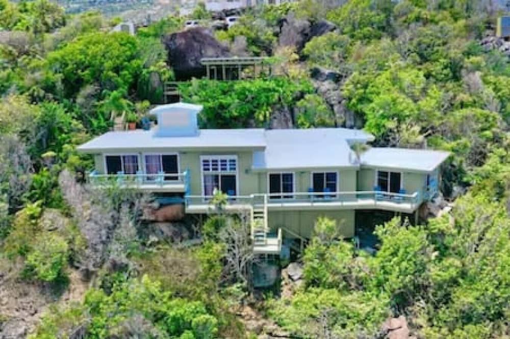 Peterborg House | Remote Working with Best Views in Caribbean