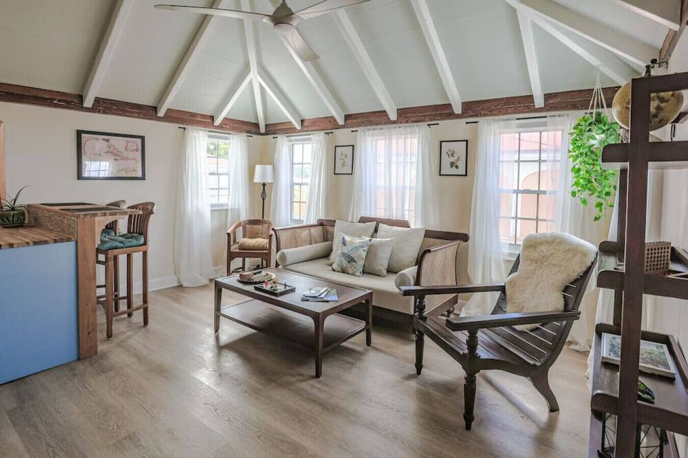 Estate East Street Apartment | The Sweet Lime Oasis - A Danish West Indies Suite