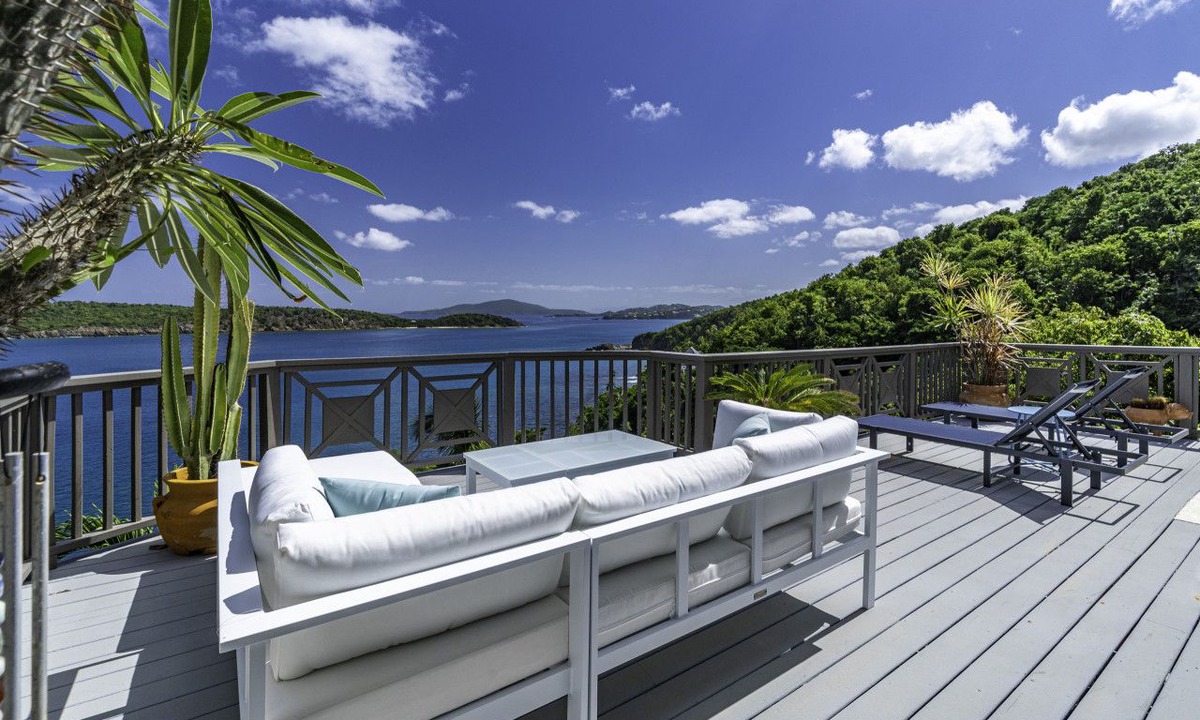 Caret Bay Villa | Serene Luxury at Whale Watch – Your Island Oasis
