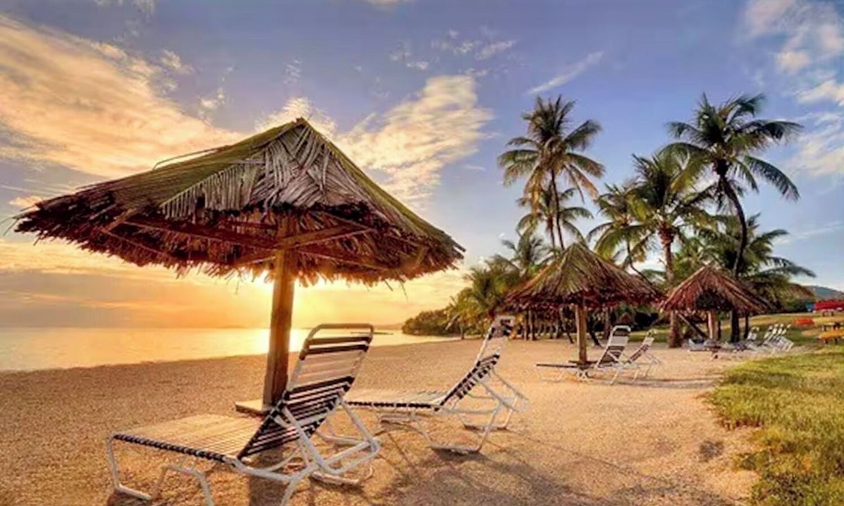 Estate Golden Rock Condo | Beachfront Studio Condo @Club St Croix