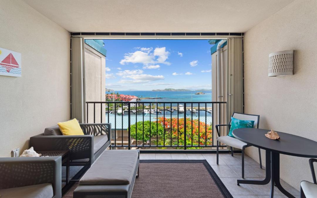 Red Hook Apartment | Sapphire Beach Escape - Walk to Beach - HGTV